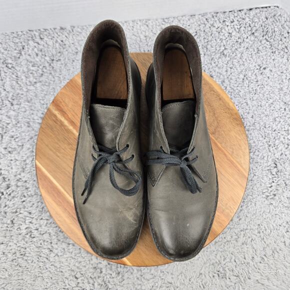 Clarks Men 10.5M Bushacre Gray Leather Casual Daily Lifestyle Desert Chukka Boot main image 10